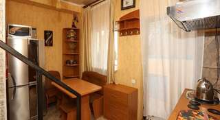 Гостевой дом na Desantnikov Коктебель Улучшенный трехместный номер-3